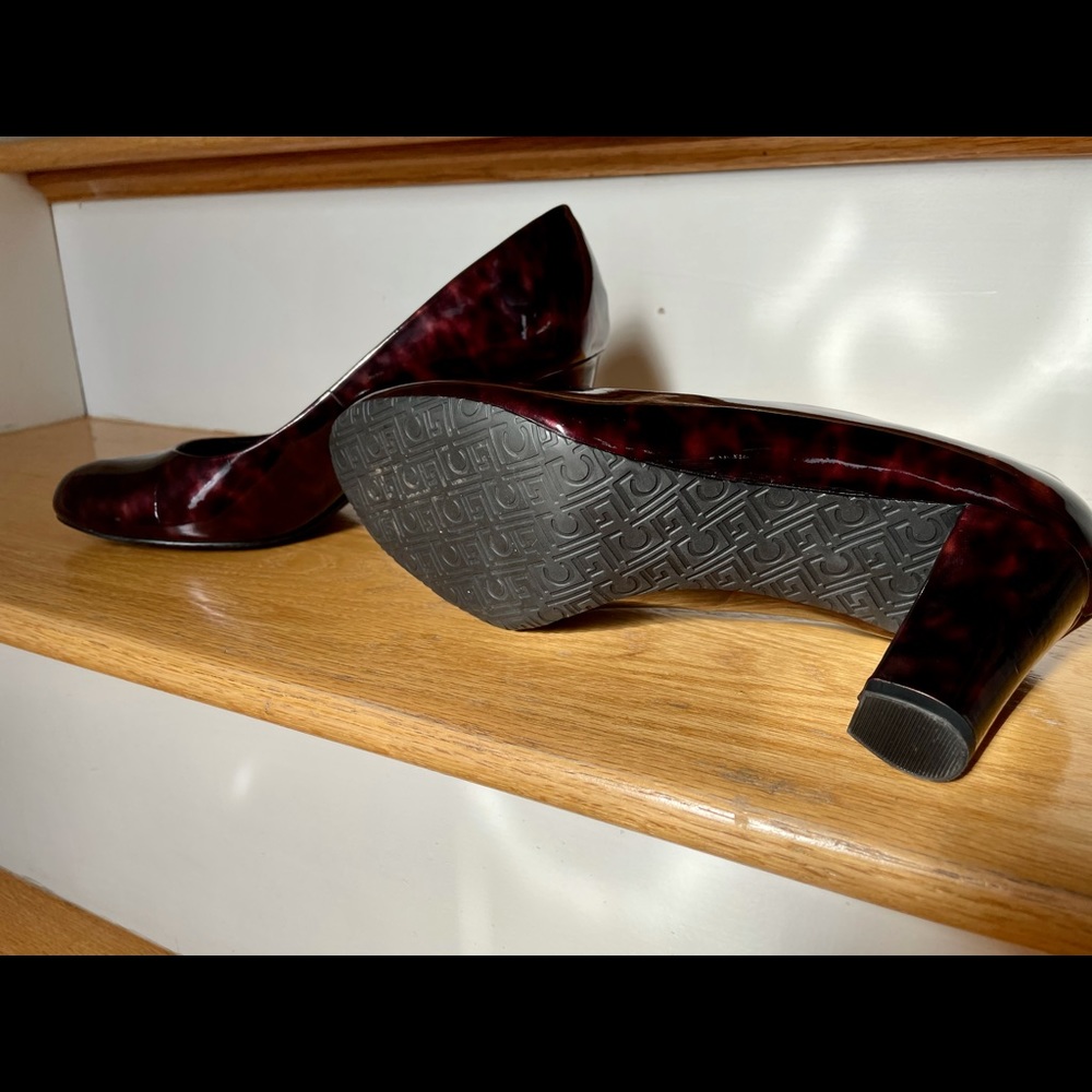 Pumps - Picture 4 of 4